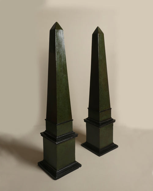 Coppia di obelischi